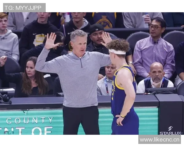 科尔与老将沟通休息时间调配强调合理安排以保护球员健康